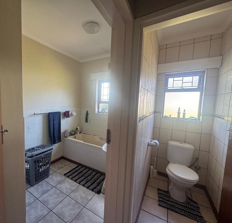 3 Bedroom Property for Sale in Heiderand Western Cape